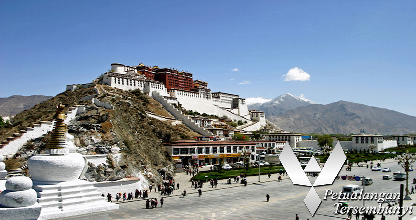 Wisata Religius: Monasteri dan Kuil Suci di Tibet