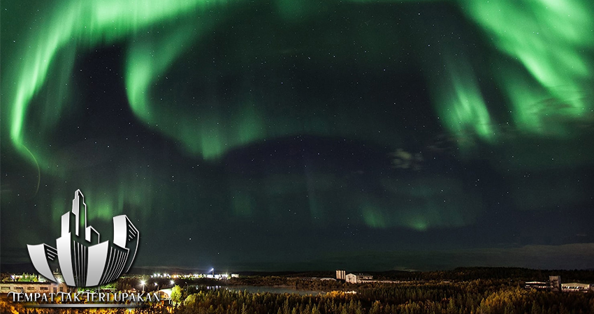 Rusia Mengagumi Keindahan Aurora Borealis